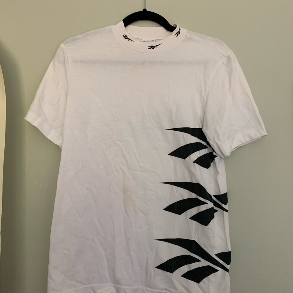 Reebok T-shirt